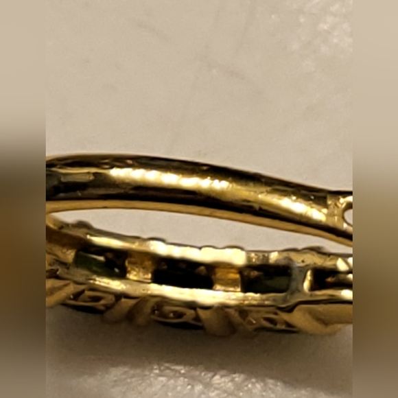 peridot hoops - Picture 3 of 5